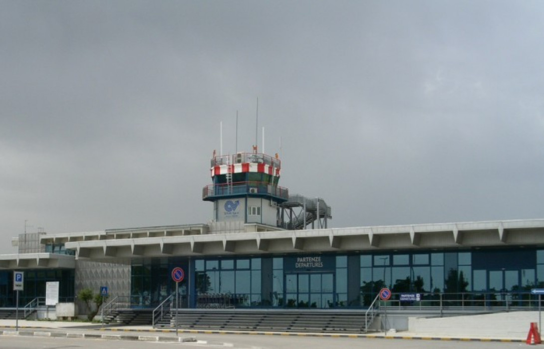 Aeroporto di Foggia - Gino Lisa